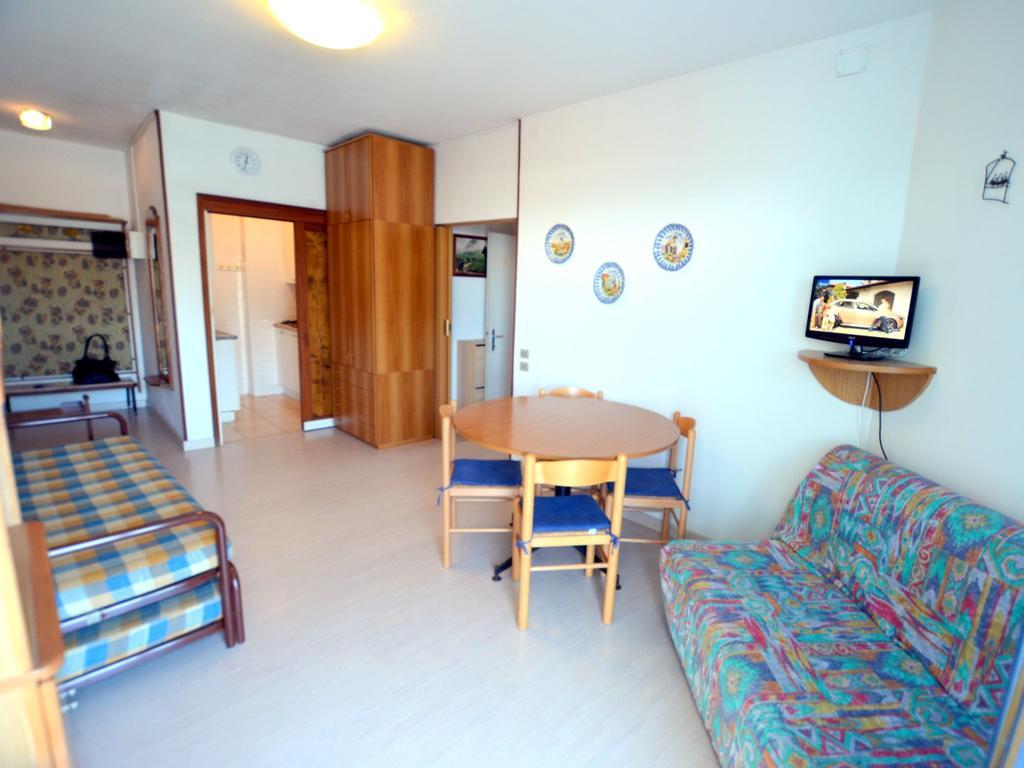 Lignano Sabbiadoro Sea Front Apartment Exterior photo