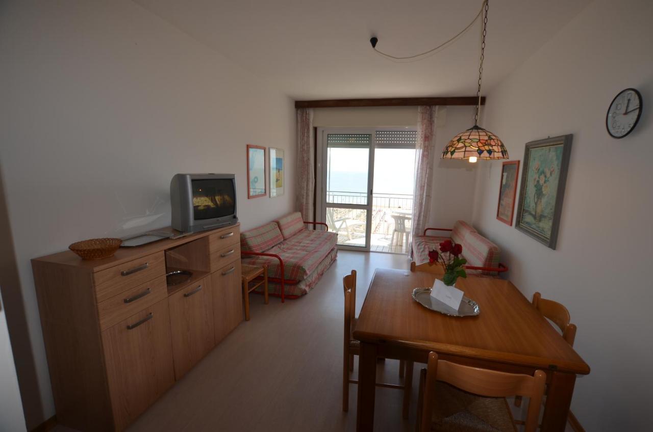 Lignano Sabbiadoro Sea Front Apartment Exterior photo